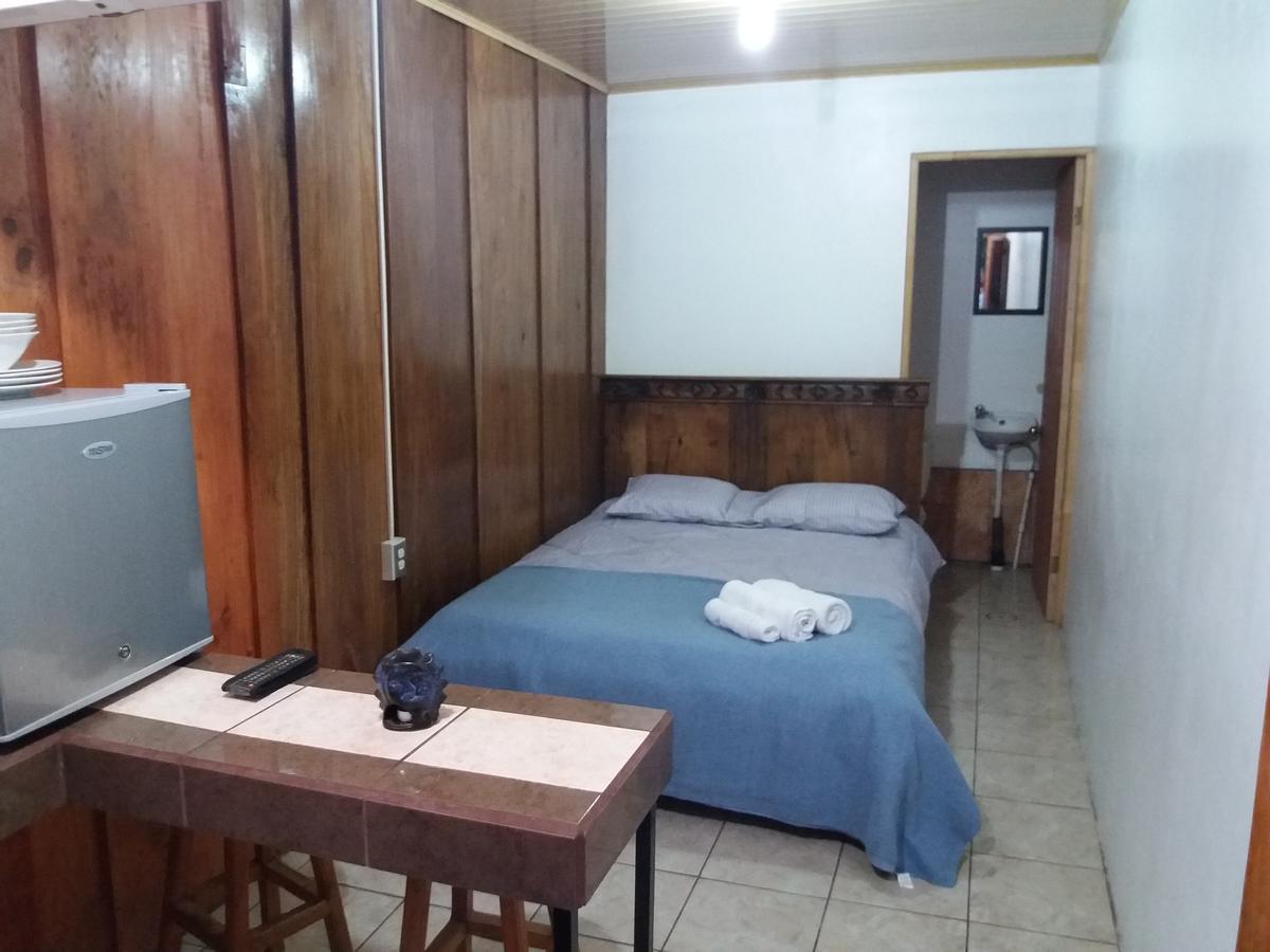 Апартаменты Laurel House San Antonio De Belen Экстерьер фото